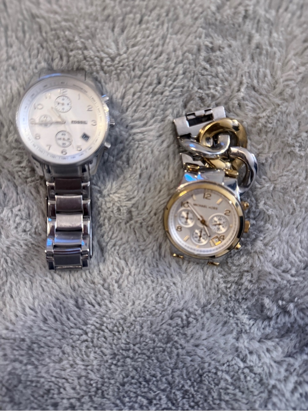 2-Piece Women's Watch Lot MK3199 Michael Kors Chain Link & Fossil